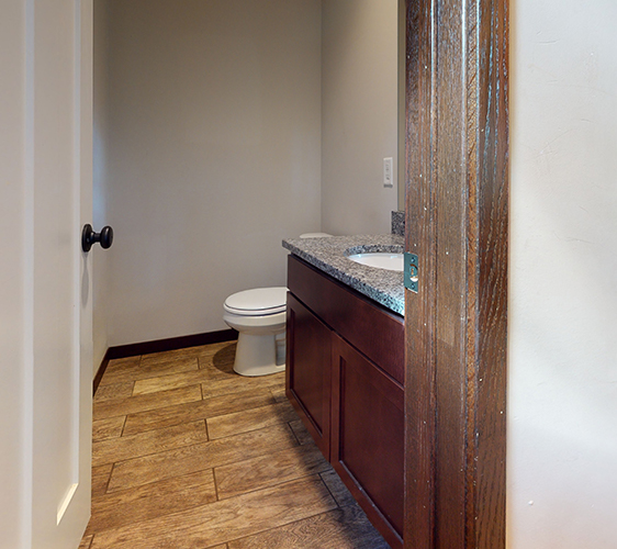 1101-17th-Ave-SE-Bathroom(2).jpg