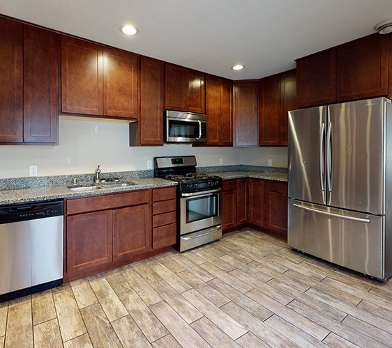 1105-6th-St-Kitchen.jpg