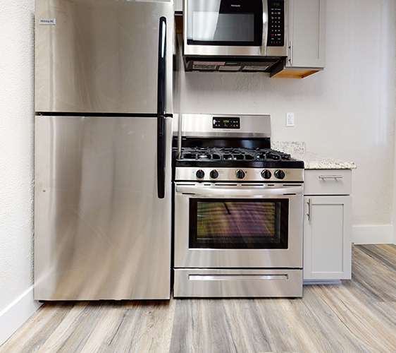 1311-Franklin-Ave-Lower-Kitchen.jpg