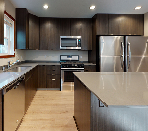 1078-18th-Ave-SE-2-Kitchen.jpg