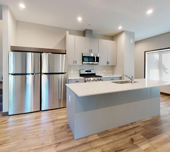 1316-8th-St-SE-Kitchen c.jpg
