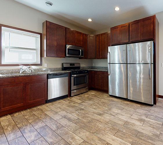 895-20th-Ave-SE-Kitchen.jpg