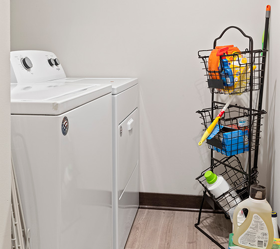712 4th St SE_Unit 4_015 laundry.jpg