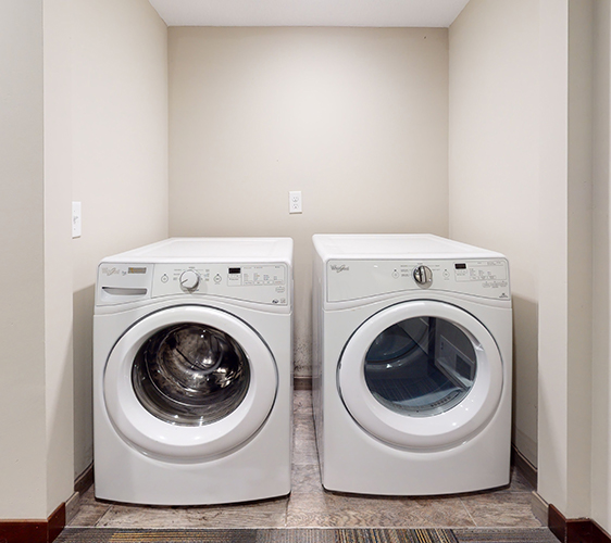 845-20th-Ave-SE-Lower-Laundry.jpg